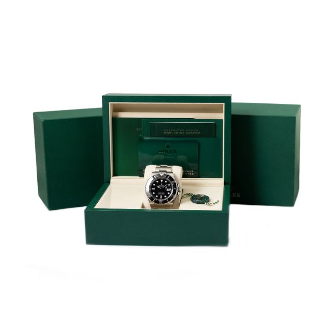 Rolex Sea-Dweller 126600 Image 7